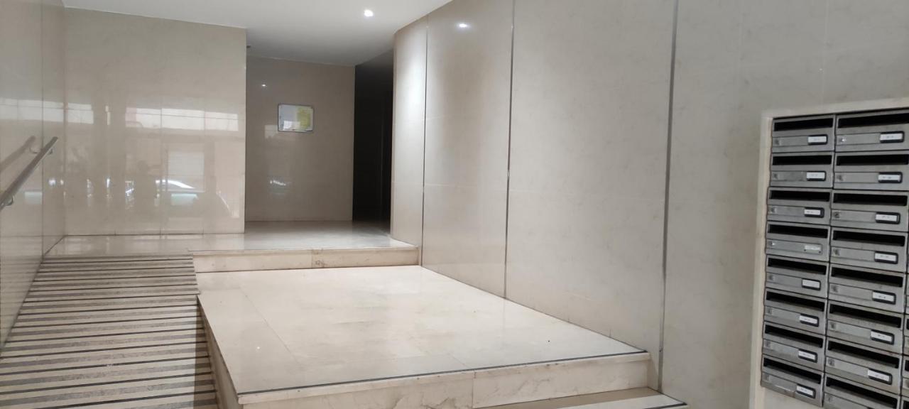 Cozy Studio Apartment Near The Beach Torrevieja Bagian luar foto